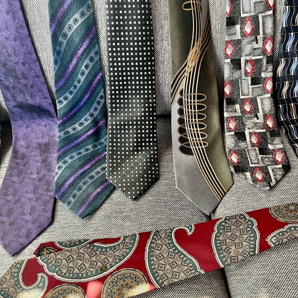 Assorted ties - Picture 5 of 6